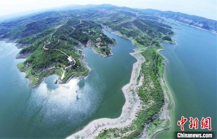 圖為航拍生態(tài)園現(xiàn)狀。　馮華 攝