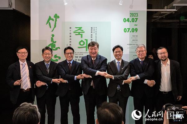 第十四屆光州雙年展中國館開幕式7日在韓國光州隱巖美術(shù)館舉行。人民網(wǎng)記者 馬菲攝