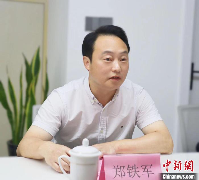 寧德市臺(tái)港澳辦主任鄭鐵軍講話。　吳允杰 攝