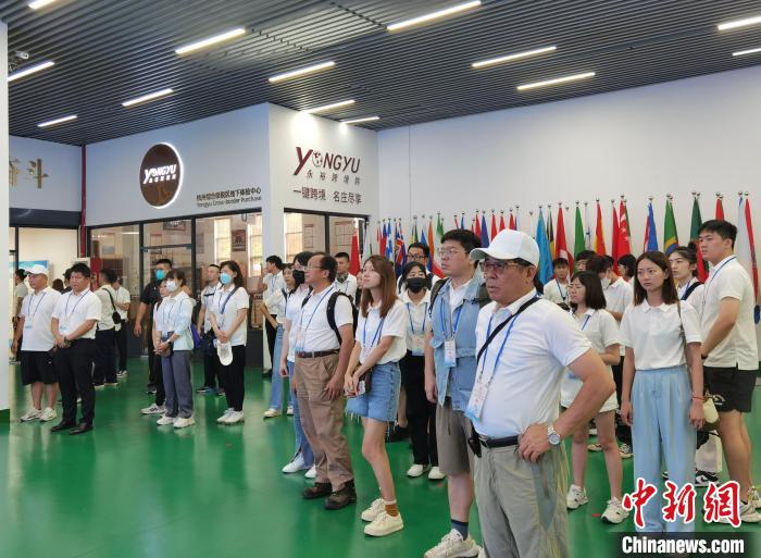 臺灣青年參訪浙江?！□U夢妮 攝