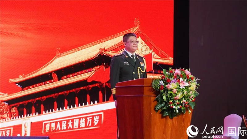 圖為中國駐老撾大使館國防武官李兵大校致辭。人民網(wǎng)記者 孫廣勇攝