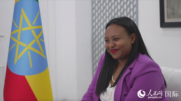 萊利斯接受人民網(wǎng)專訪。人民網(wǎng)記者 劉寧攝