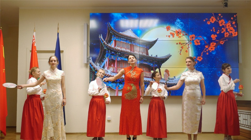 白俄羅斯國(guó)立大學(xué)孔子學(xué)院的中秋晚會(huì)。受訪者供圖