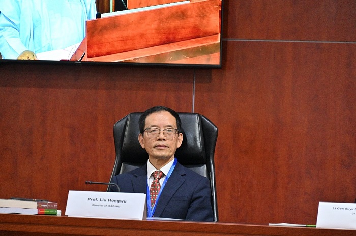 浙江師范大學非洲研究院院長劉鴻武作會議總結(jié)。浙江師范大學非洲研究院供圖