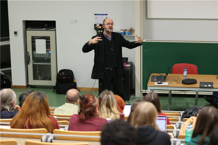 圖為講座現(xiàn)場(chǎng)。布魯塞爾中國(guó)文化中心供圖