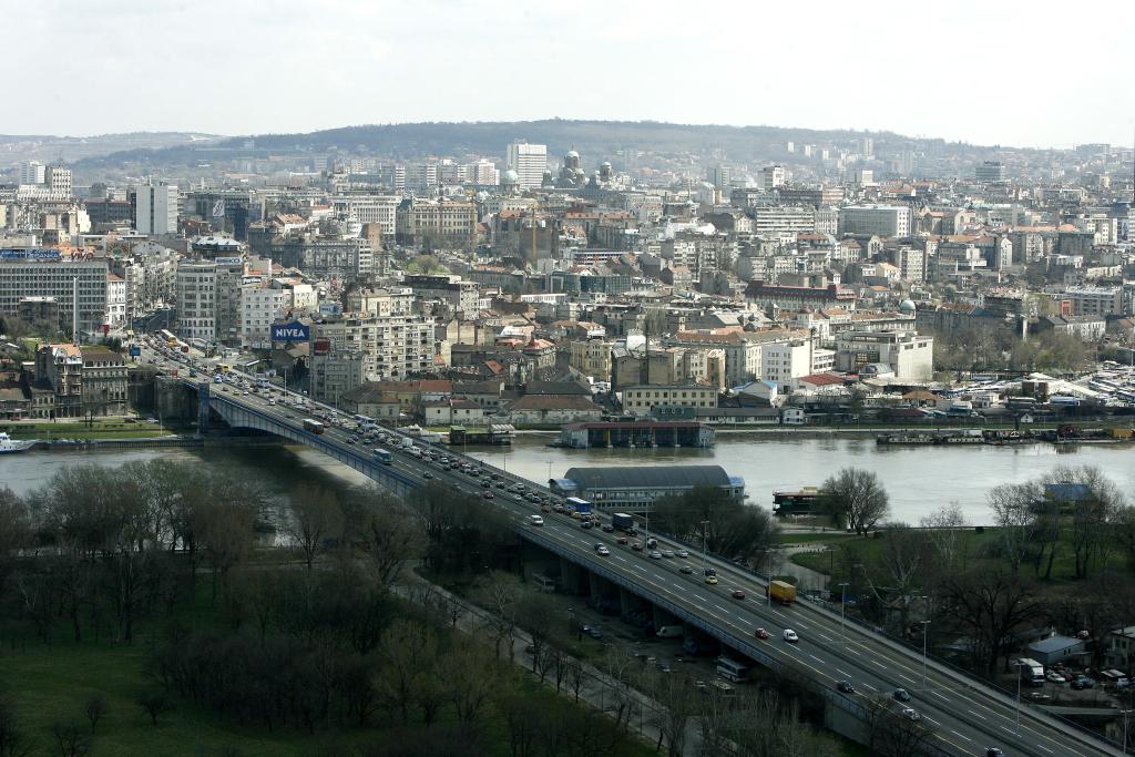 這是2015年3月30日拍攝的塞爾維亞首都貝爾格萊德老城區(qū)。貝爾格萊德是塞爾維亞的首都，坐落在薩瓦河和多瑙河的交匯處，是歐洲最古老的城市之一。新華社發(fā)（普雷德拉格·米洛薩夫列維奇攝）