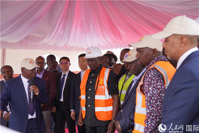 開工儀式現(xiàn)場。人民網(wǎng)記者 黃煒鑫攝