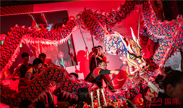 “共慶中國年 共享新機遇”破冰者新春晚宴現(xiàn)場盛況。人民網(wǎng) 郭錦標(biāo)攝