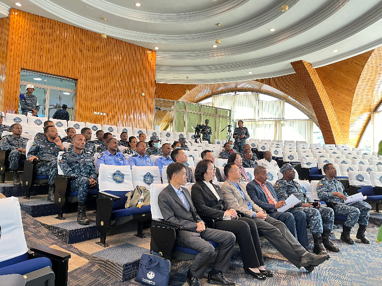 圖為埃塞俄比亞聯(lián)邦警察中文培訓(xùn)班開班儀式現(xiàn)場(chǎng)。亞的斯亞貝巴大學(xué)孔子學(xué)院供圖