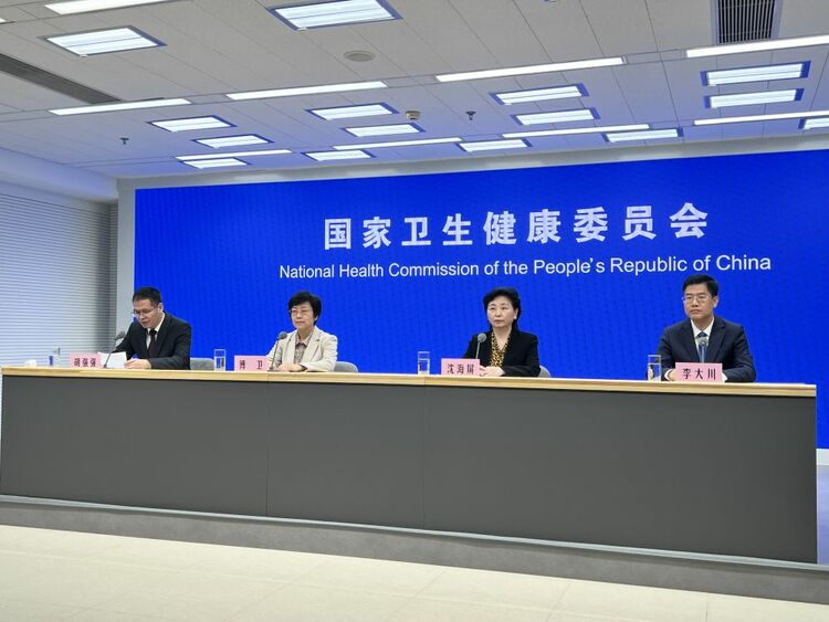 新華全媒+｜加強兒童?？?改善醫(yī)療服務(wù)——2024年醫(yī)療和婦幼健康這樣發(fā)力