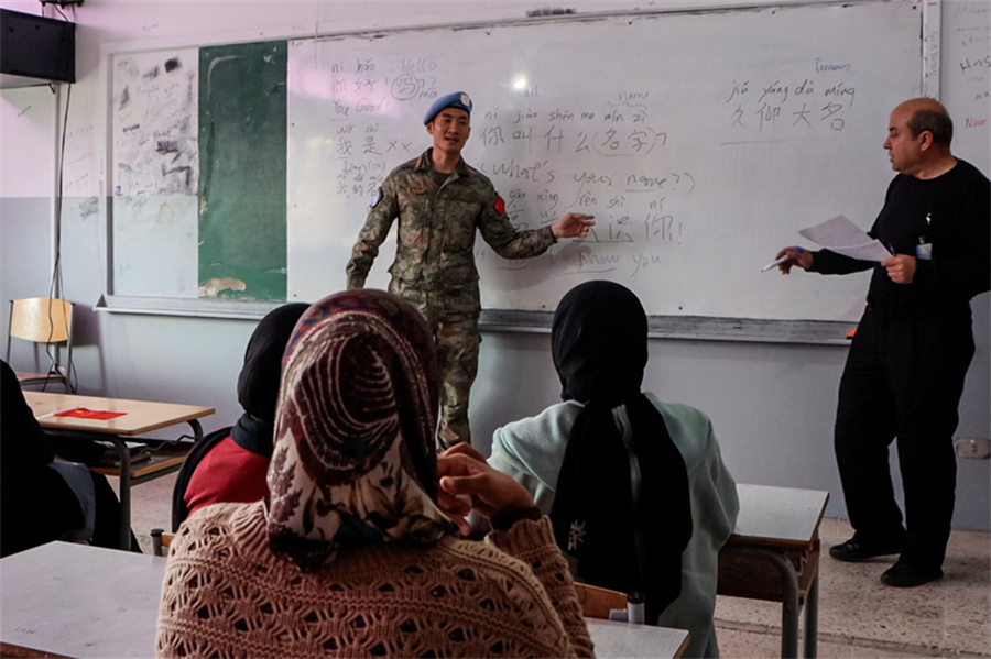 漢語班授課現(xiàn)場。瞿發(fā)統(tǒng)攝