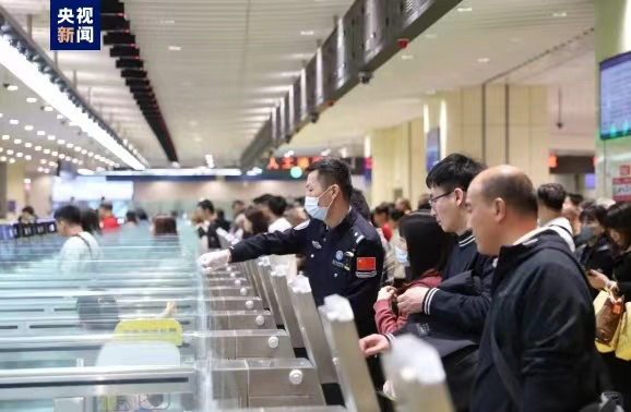 灣區(qū)速評(píng)丨多項(xiàng)數(shù)據(jù)破紀(jì)錄 人才何以在灣區(qū)成潮？