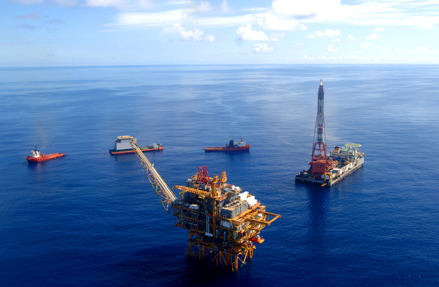 渤海油田累計生產(chǎn)油氣當(dāng)量超5億噸。賈磊攝