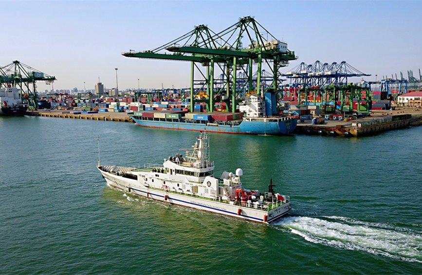 11家涉海部門聯(lián)合開展海上巡航。天津邊檢總站供圖