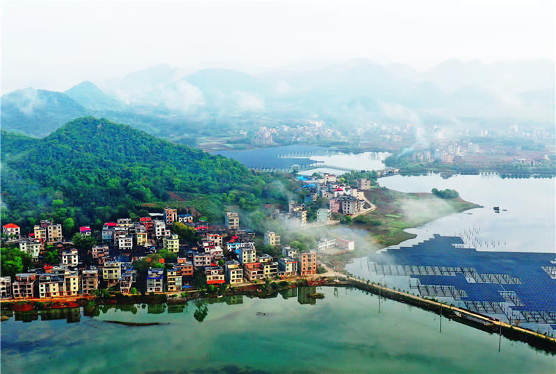 湖南省郴州市嘉禾縣千家洞水庫風(fēng)光。黃春濤攝