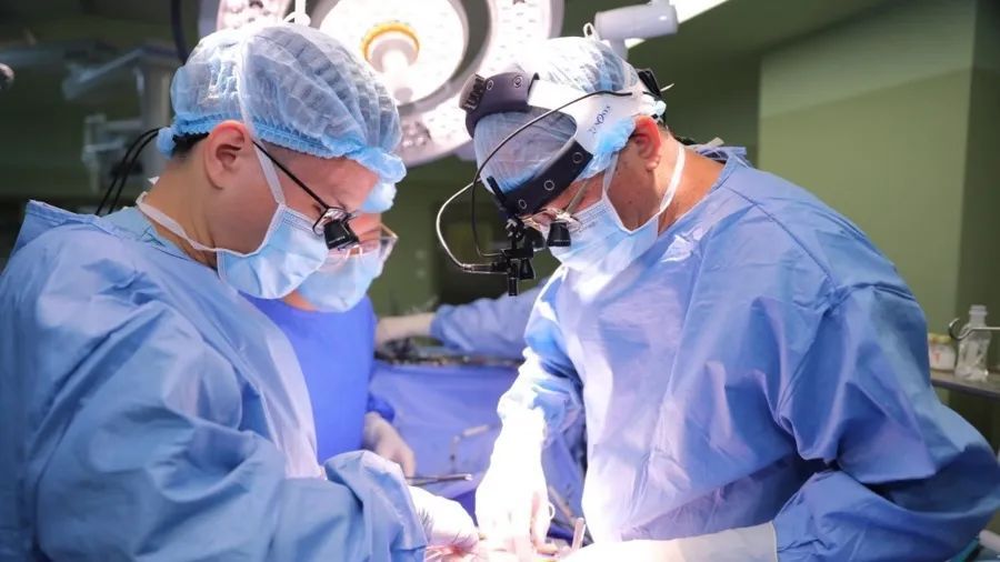 17歲少年咳嗽發(fā)熱15天，找不到感染原因！一查心臟更嚇人！上海醫(yī)生出手→