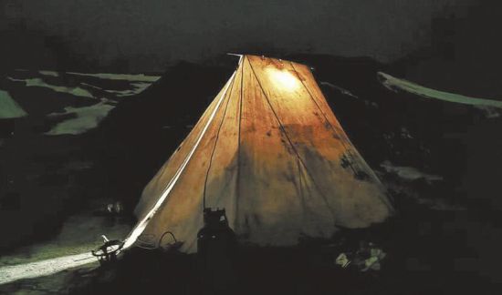 卓乃湖受困。可可西里管理處資料圖片