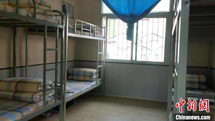 探訪震后馬爾康：異地復(fù)課的草登小學生們交到了新朋友