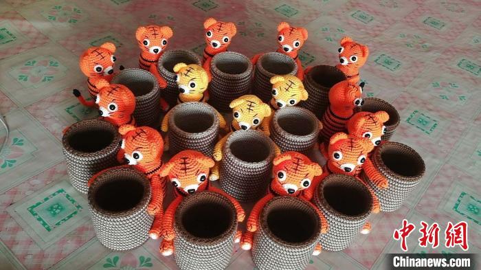 【文化扶貧在行動(dòng):內(nèi)蒙古篇】通遼巧娘:新時(shí)代女手工藝者“訓(xùn)練營(yíng)”上萬(wàn)婦女受益