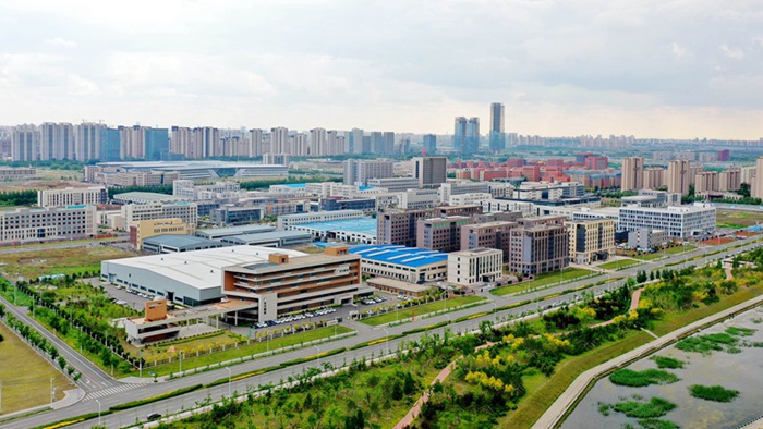 位于長春新區(qū)的一家家光電企業(yè)走上了協(xié)同化發(fā)展之路。（長春新區(qū)供圖）