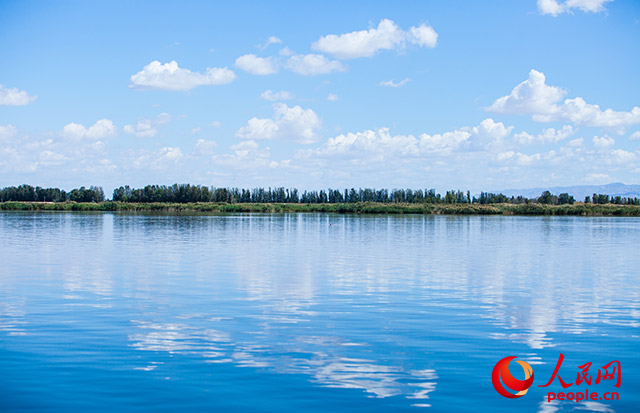 烏梁素海風(fēng)景秀美。人民網(wǎng) 孟佳澍攝