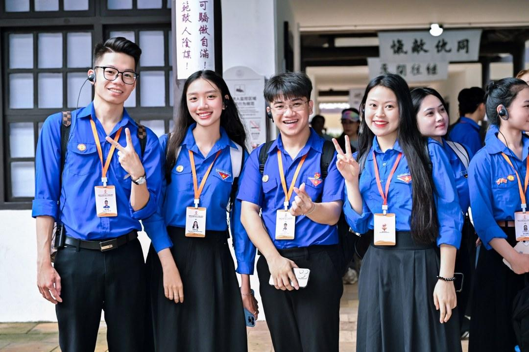 200名來自越南胡志明共青團(tuán)中央的青少年代表齊聚廣州開啟“紅色研學(xué)之旅”。