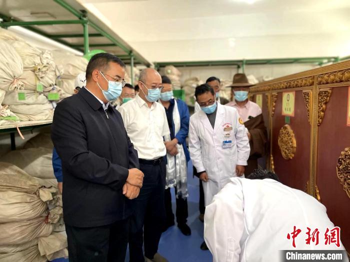 青海：“花式”取經(jīng)，傳承應(yīng)用多項中藏醫(yī)適宜技術(shù)