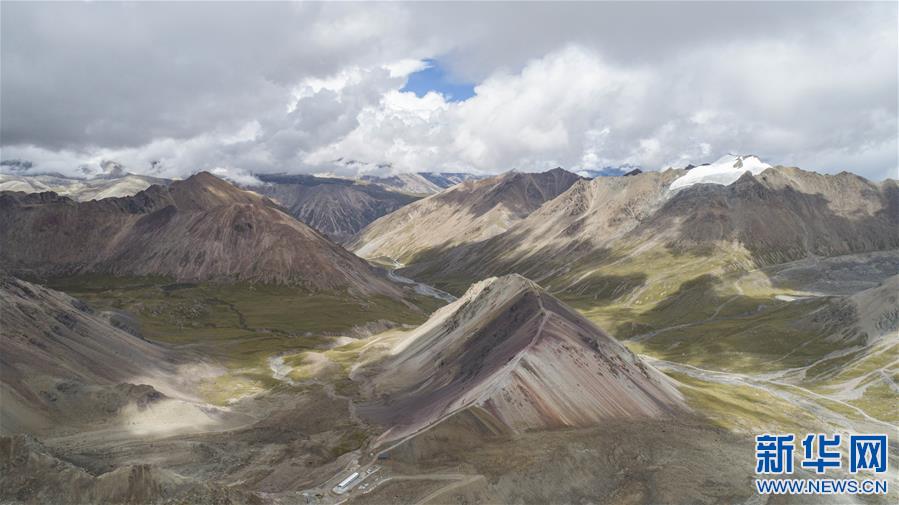 (美麗中國(guó))(6)走進(jìn)廓瓊崗日冰川公園