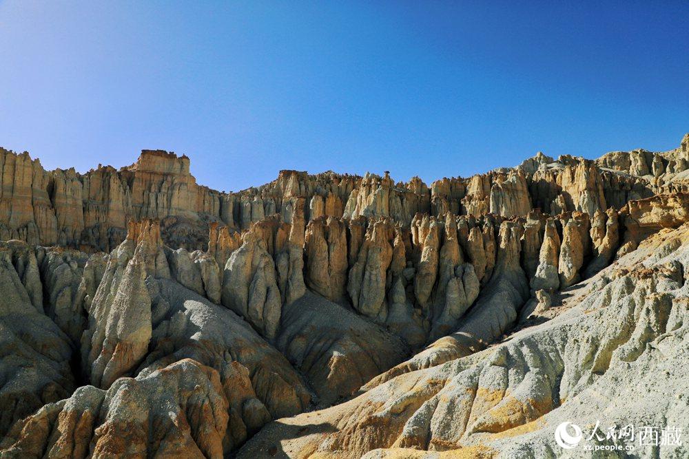 札達(dá)土林。人民網(wǎng) 李海霞攝