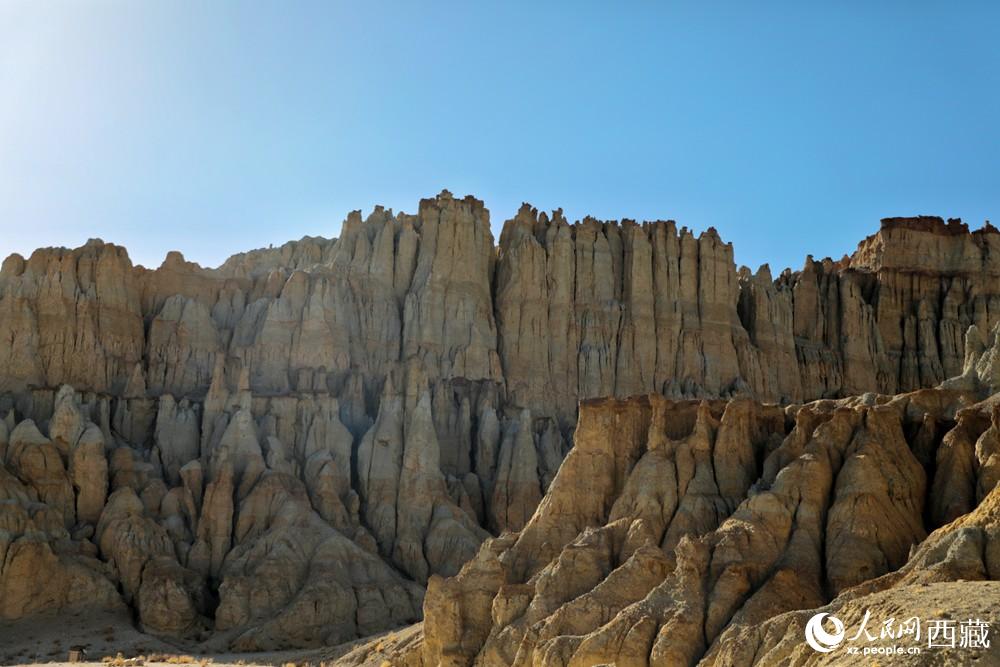 札達(dá)土林。人民網(wǎng) 李海霞攝