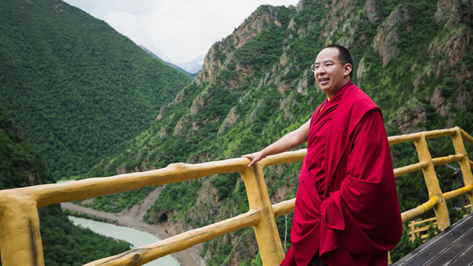 盼產(chǎn)業(yè)興旺，閱秀美風(fēng)光，十一世班禪心系家鄉(xiāng)父老