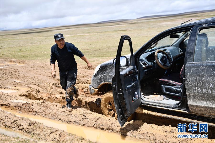 （圖文互動）（3）記者手記：可可西里，“挪”向“藏羚羊大產(chǎn)房”的14個半小時