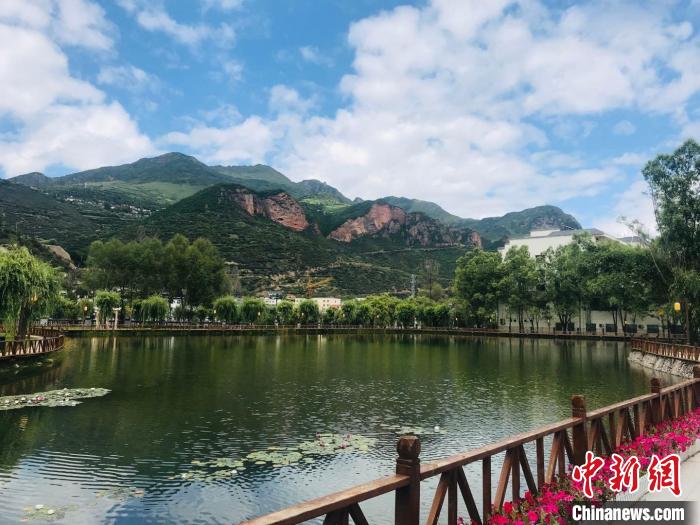 甘肅甘南凈化“高原秘境”樹文旅招牌優(yōu)質生態(tài)育現(xiàn)代農(nóng)牧業(yè)