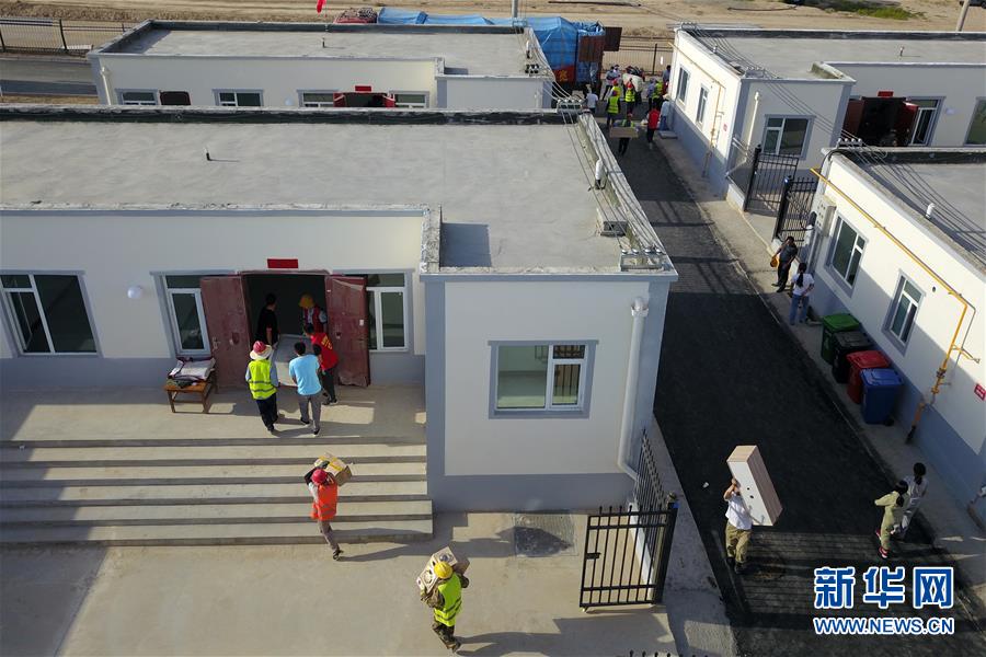 （新華全媒+）（28）千里“挪窩”，踏實(shí)開(kāi)啟新生活