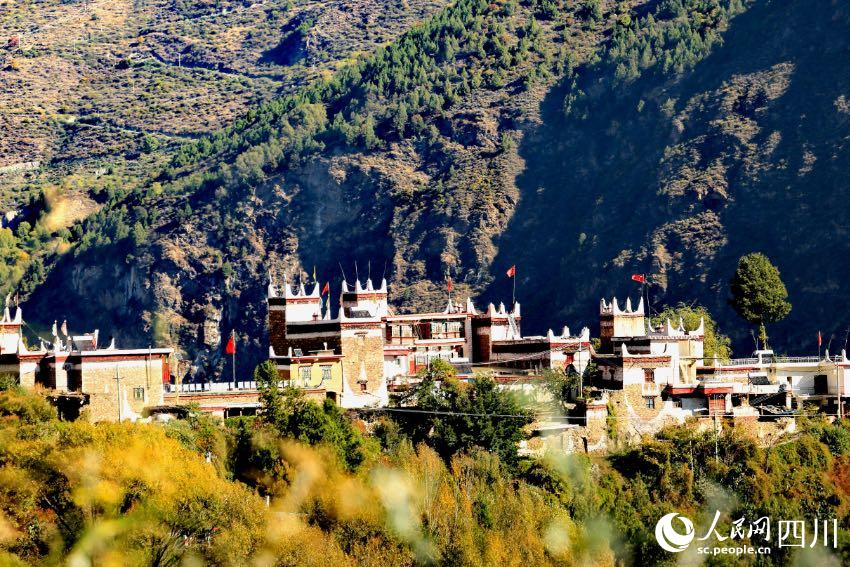 丹巴美景。李永安攝