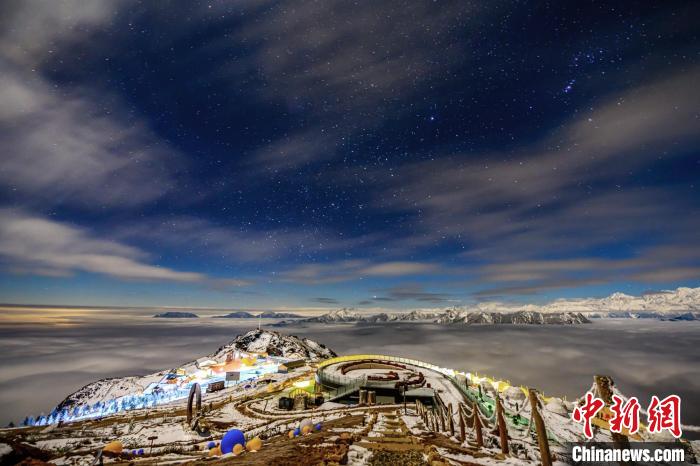 牛背山星空。　黃業(yè)文 攝