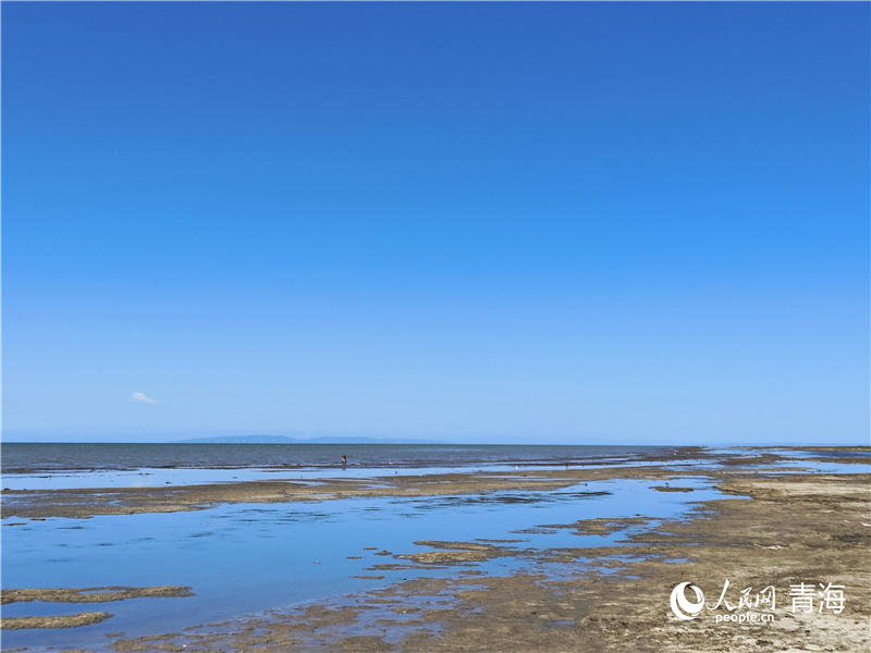   青海湖仙女灣。人民網(wǎng) 張莉萍攝