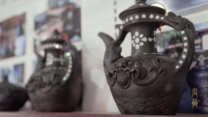 圖為尼西黑陶作品?！垍?攝