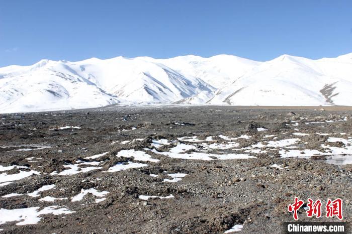 2019年10月冰體融化后遺留下的碎屑物。中科院青藏高原所 供圖