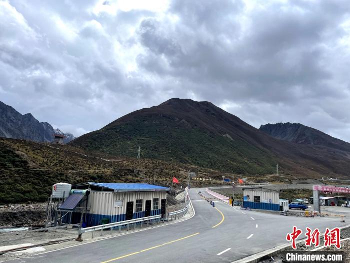 西藏邊境警察：守護(hù)G219！在移動方艙的青春堅守