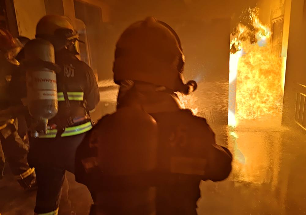 真火內(nèi)攻實(shí)操訓(xùn)練。