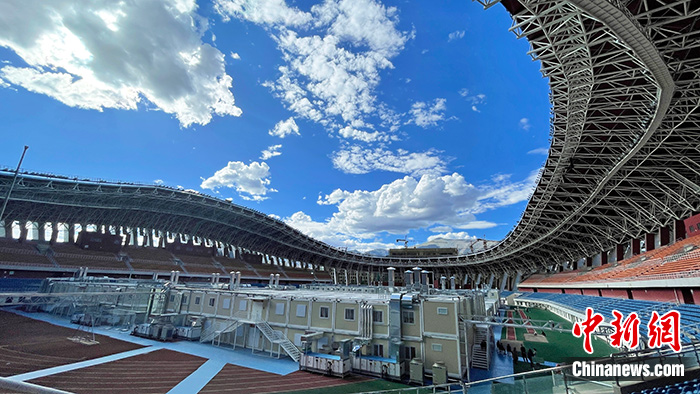 圖為8月15日，位于拉薩市柳梧新區(qū)拉薩市群眾文化體育中心內(nèi)的方艙醫(yī)院。 <a target='_blank' href='/'><p  align=