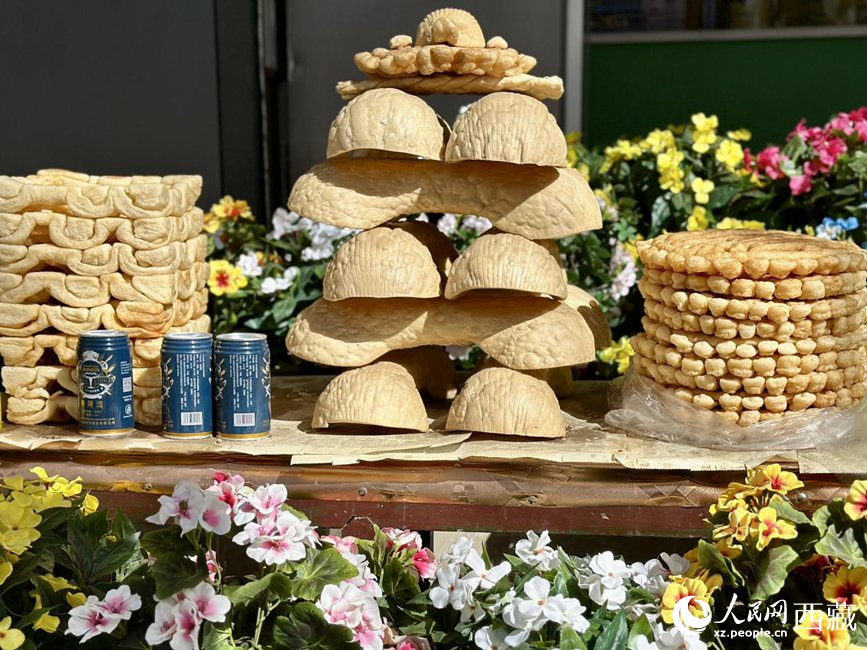 種類繁多的卡塞。人民網(wǎng) 次仁羅布攝