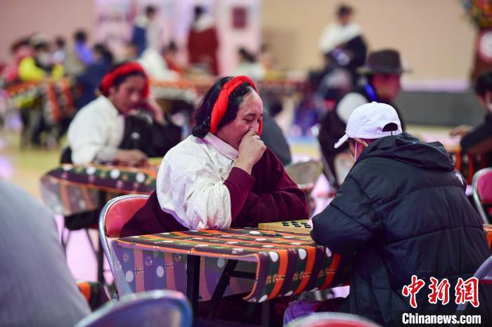 圖為比賽現(xiàn)場?！∝暩聛硭?攝