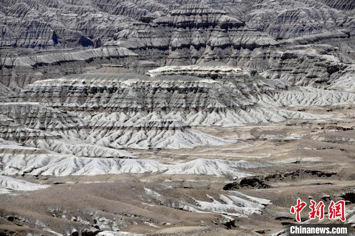 4月5日，西藏阿里札達(dá)土林?！±盍?攝