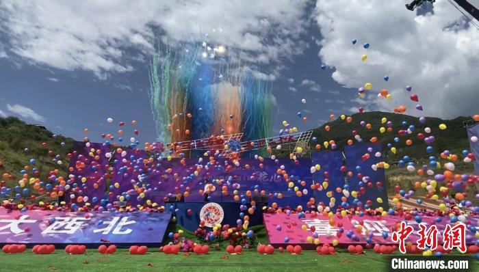 第十九屆西北五省(區(qū))“花兒”演唱會(huì)啟幕