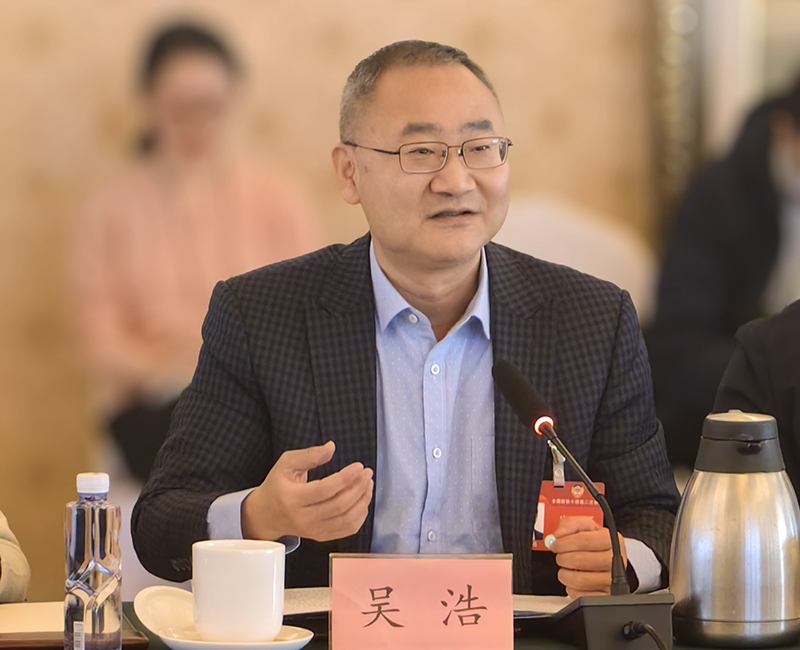 全國政協(xié)委員、首都醫(yī)科大學(xué)全科醫(yī)學(xué)與繼續(xù)教育學(xué)院院長吳浩。受訪者供圖